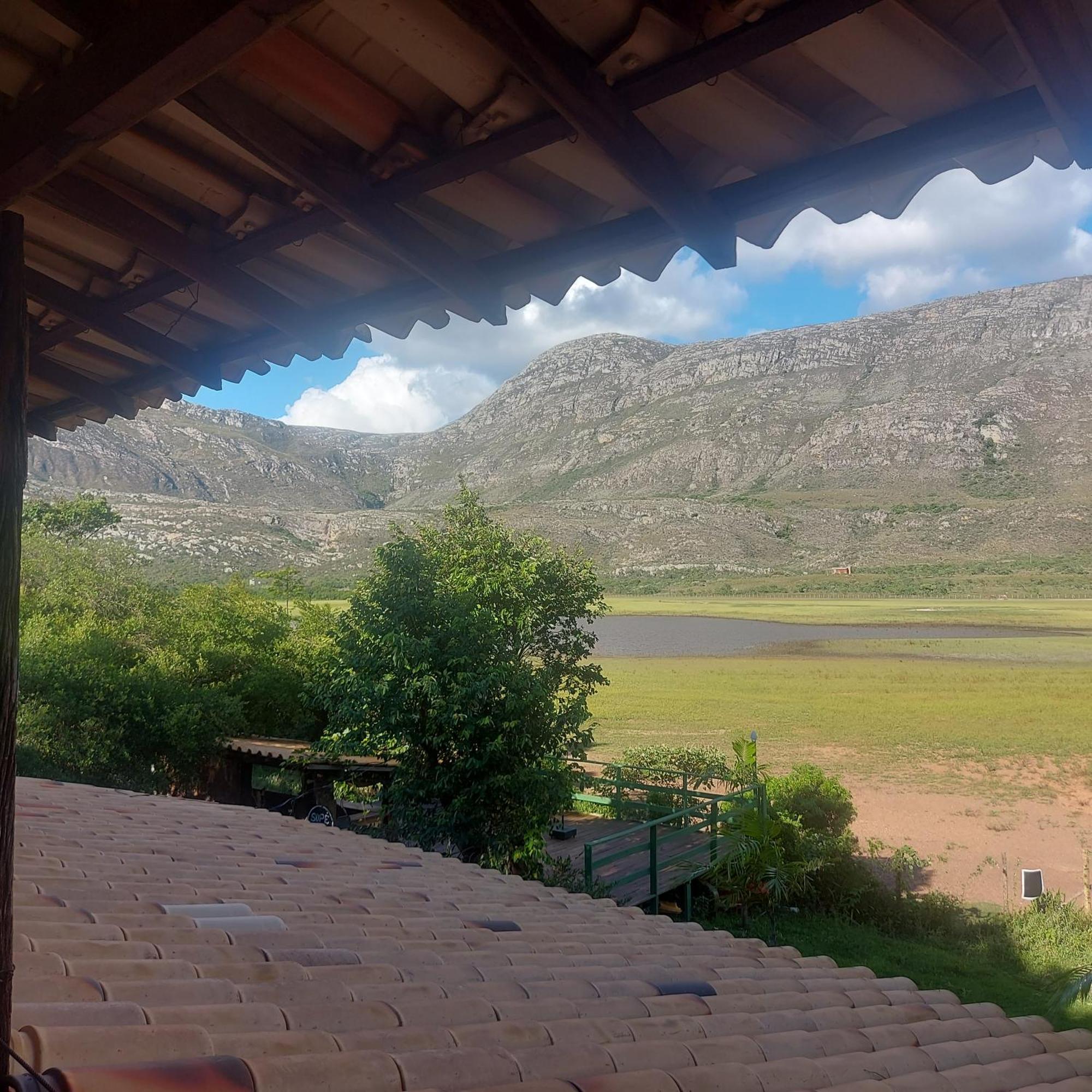 Casas E Apartamentos Da Praia, Lapinha Na Beira Do Lago Сантана-ду-Риашу Экстерьер фото