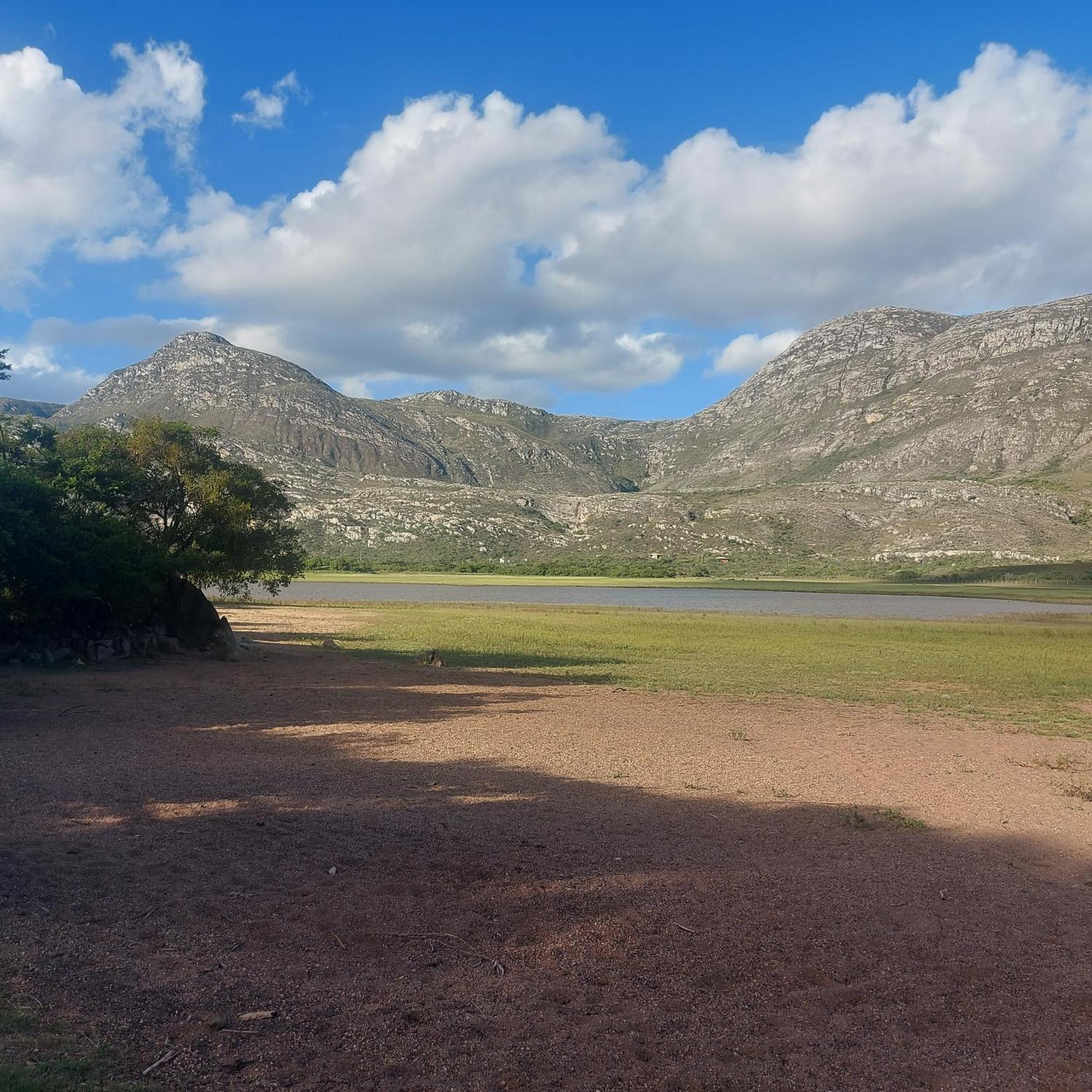 Casas E Apartamentos Da Praia, Lapinha Na Beira Do Lago Сантана-ду-Риашу Экстерьер фото